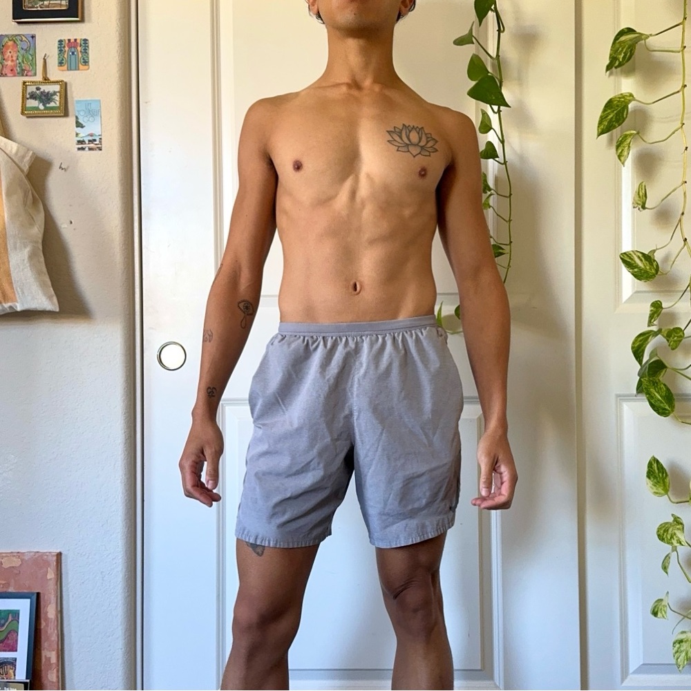 Men’s Small Silver Nike Running Shorts